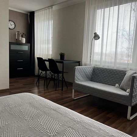 Vienibas Apartment Daugavpils Bagian luar foto