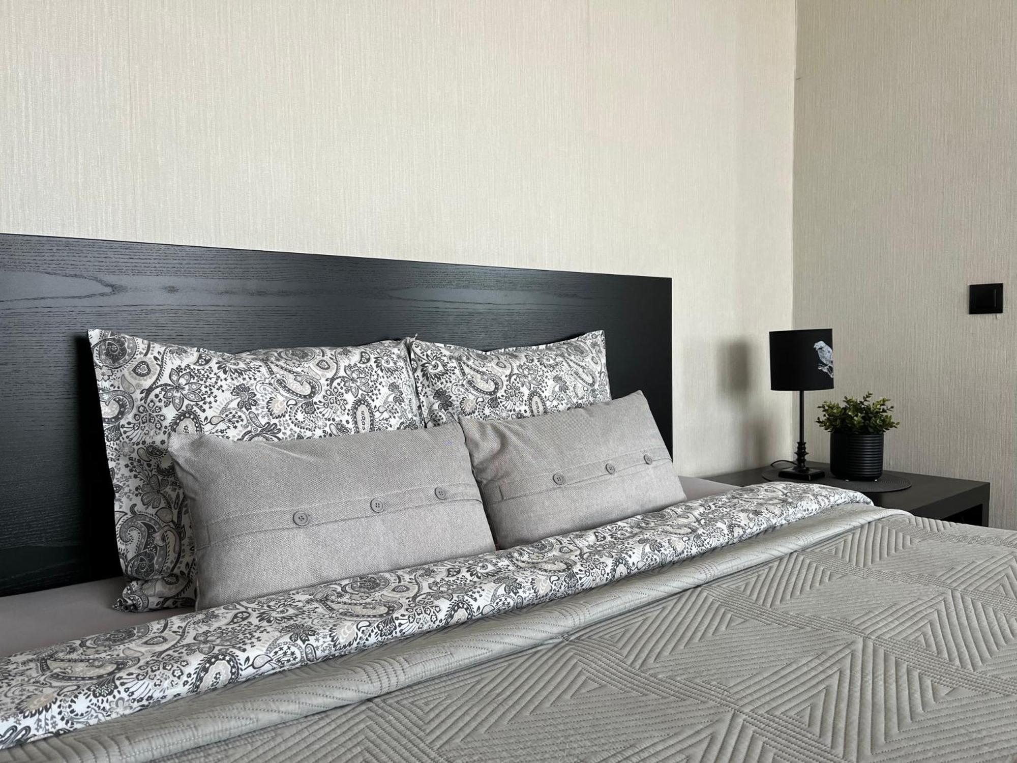 Vienibas Apartment Daugavpils Bagian luar foto